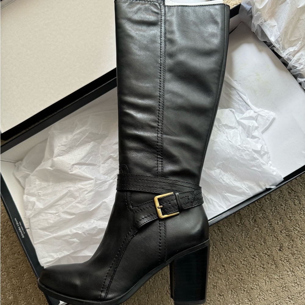Black heeled Naturalizer boots